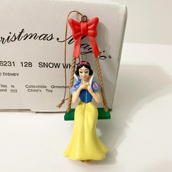 Vintage Snow White Disney Christmas Magic Collectible Ornament - Picture 2 of 16